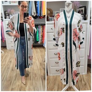 a new day White Floral Kimono